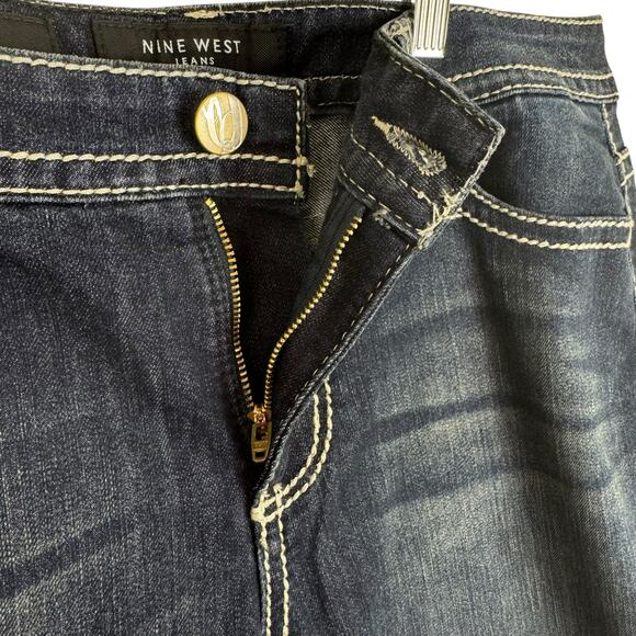 Nine West Dark Wash Embroidered Capri Jeans 12 - Picture 5 of 9